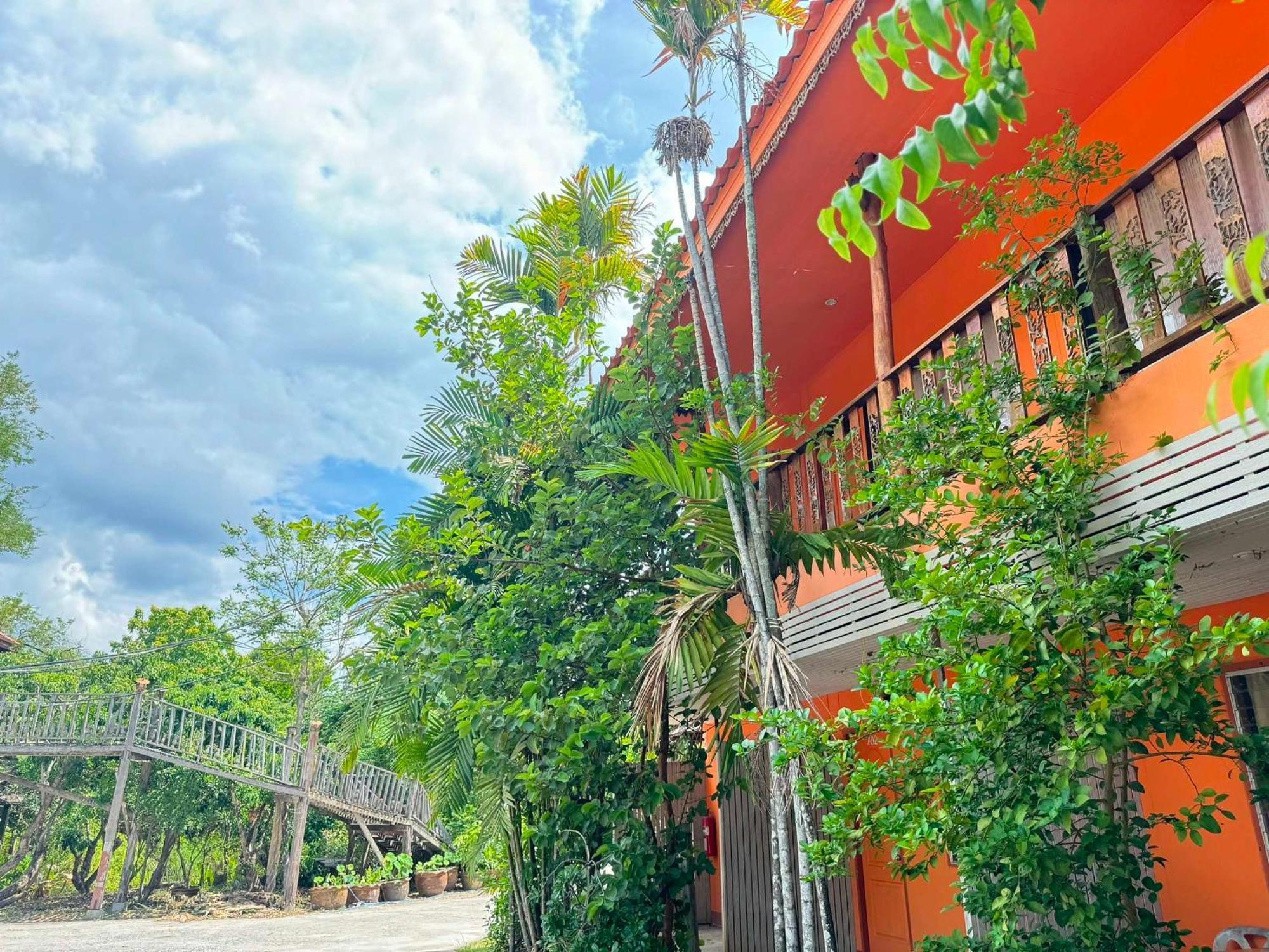 Honeyland Resort Chiang Mai Bagian luar foto